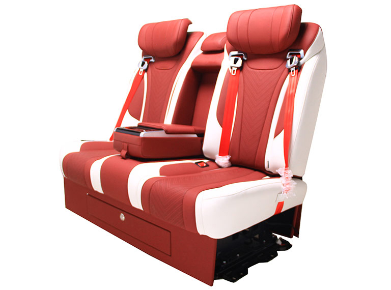 109A02 2 car seat (2).jpg