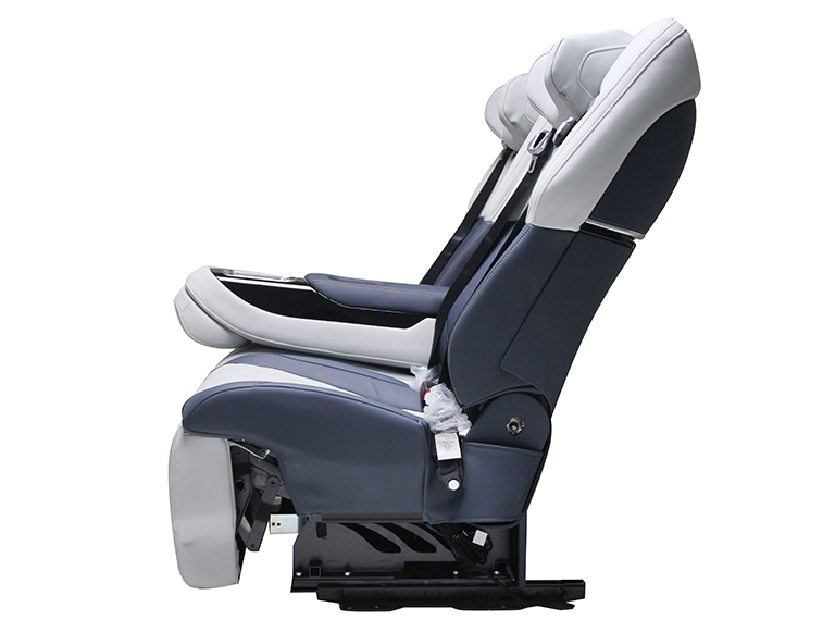 05001 - 2 rear seat (3).jpg